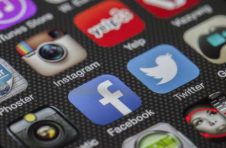 Facebook将在伊利诺伊州开设首个数据中心