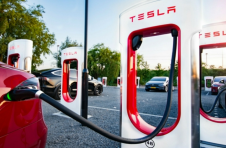 Tesla首次向其他电动车开放充电网络