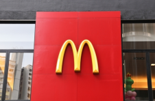 俄罗斯快餐企业申请新商标取代麦当劳叔叔