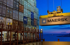 全球航运巨擘马士基：因需求疲弱货柜留在港口，令供应链堵塞